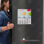 Calendario de frigorífico con imán. Imagen personalizada.