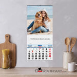 Calendario de pared con imagen de serie
